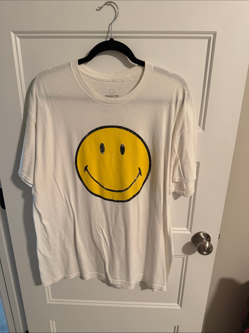 Men's White Short-Sleeve Tee with Yellow Smiley Graphic